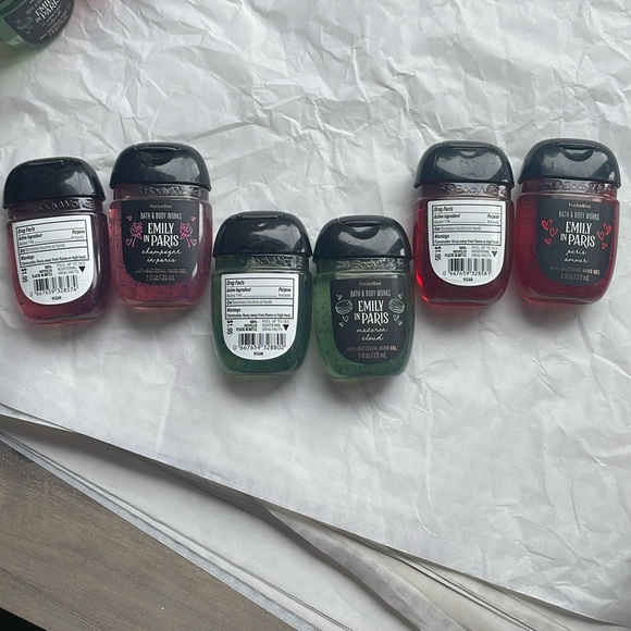 (9) Emily in Paris Bath and Bodyworks antibacterial hand gel bundle - Picture 3 of 4